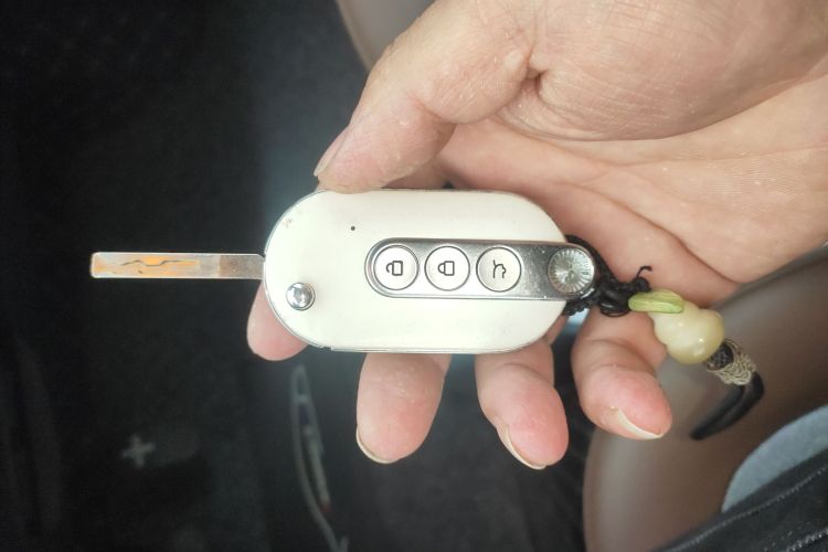 五菱汽车 宏光MINIEV 2022款 GAMEBOY 200km 玩乐款 磷酸铁锂中控内饰11