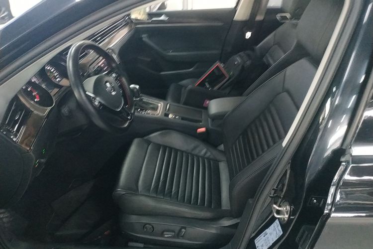 大众 迈腾 2019款 330TSI DSG 豪华型 国V局部细节19