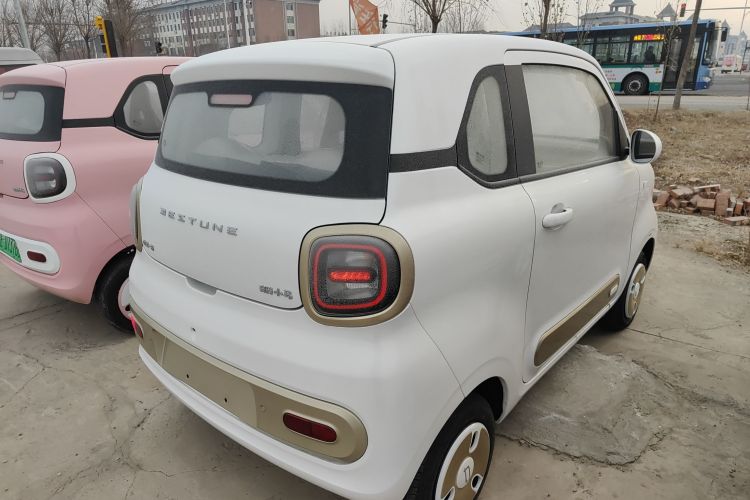 奔腾小马 2026款 222km 萌趣马 Plus车身外观7