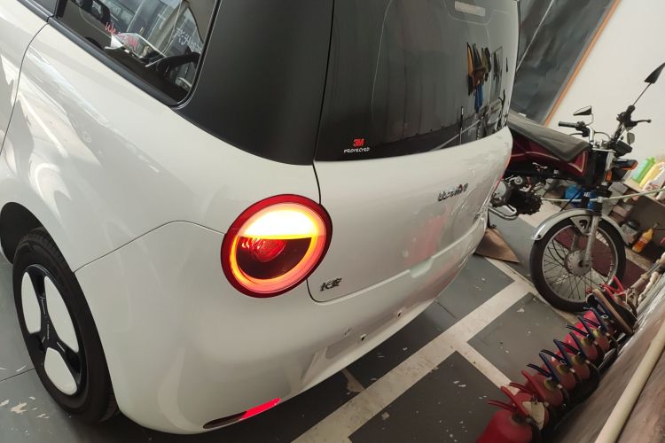 长安启源 长安Lumin 2023款 301km 蜜沁款车身外观6