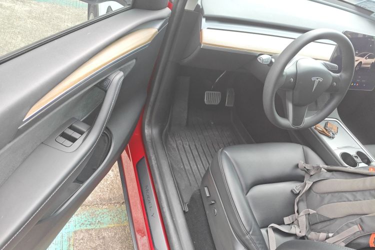 特斯拉 Model Y 2022款 后轮驱动版中控内饰20