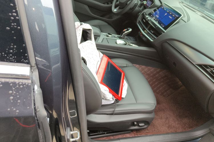 凯迪拉克CT5 2021款 改款 28T 豪华型局部细节41