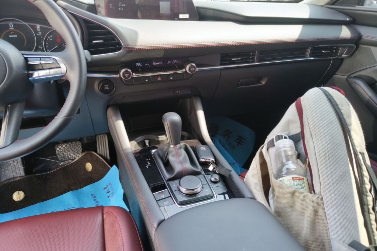 马自达3 昂克赛拉 2023款 2.0L 自动质炫版中控内饰16