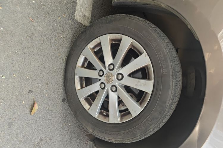 别克GL8 2017款 25S 豪华型 国V车身外观6007