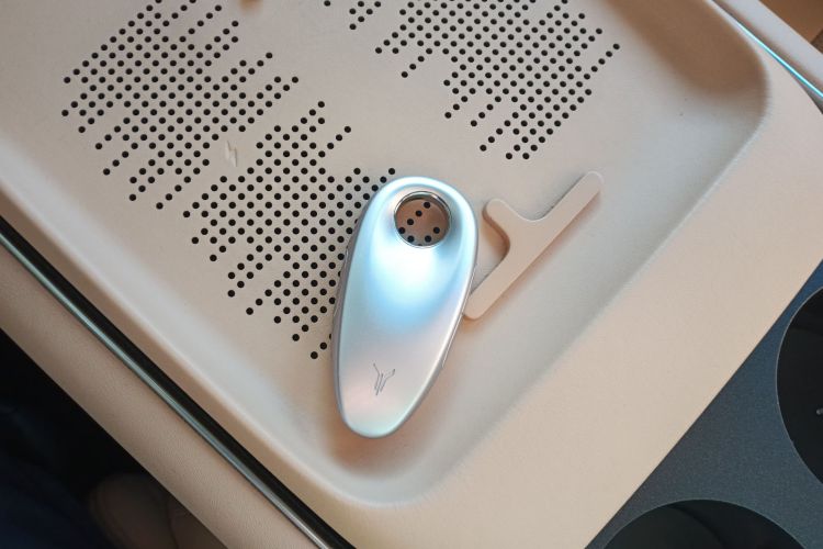 岚图汽车 岚图FREE 2023款 四驱超长续航增程版中控内饰11