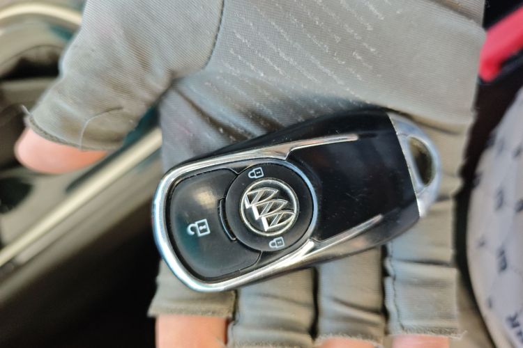 别克GL6 2018款 18T 5座豪华型中控内饰11