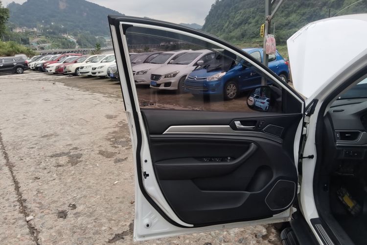 哈弗H6 2018款 红标 运动版 1.5T 自动两驱精英型中控内饰47