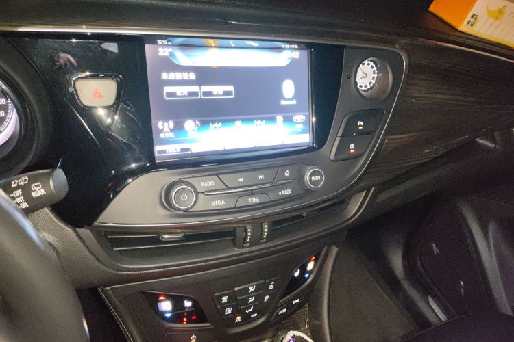 别克 昂科威 2019款 20T 两驱精英型 国V中控内饰16