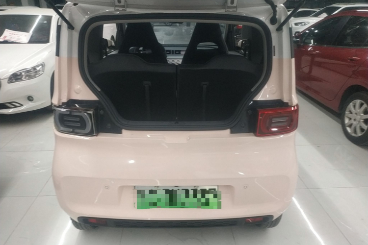 五菱汽车 宏光MINIEV 2021款 马卡龙臻享款 磷酸铁锂机舱底盘23