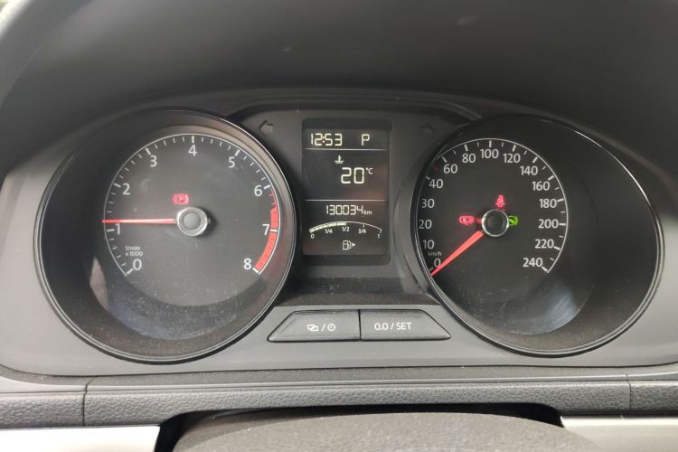 大众 朗逸 2015款 1.6L 自动风尚版中控内饰14