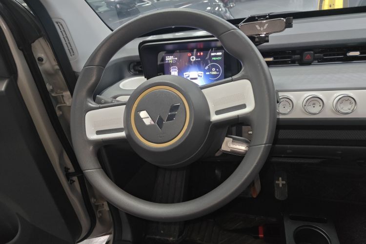 五菱汽车 宏光MINIEV 2022款 GAMEBOY 200km 玩咖款 磷酸铁锂中控内饰13