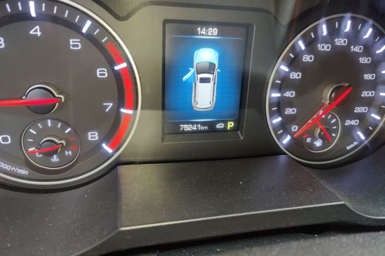 哈弗H6 2021款 运动版 1.5T 自动精英智联型 六边形格栅中控内饰15