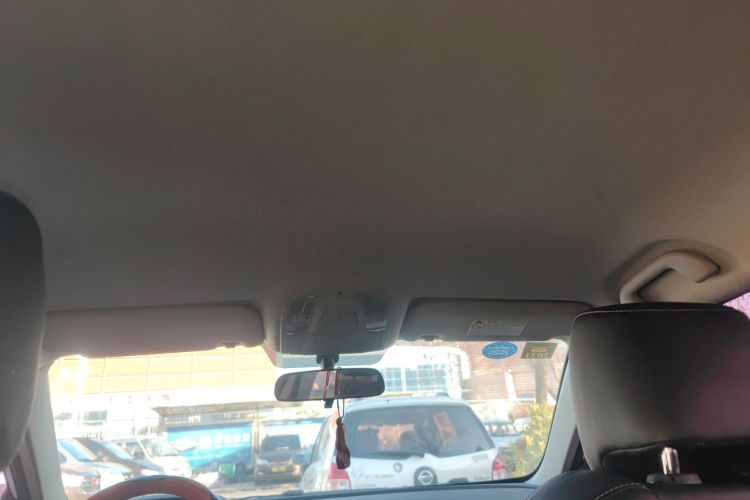 比亚迪 秦 2019款 1.5L 自动豪华型中控内饰22