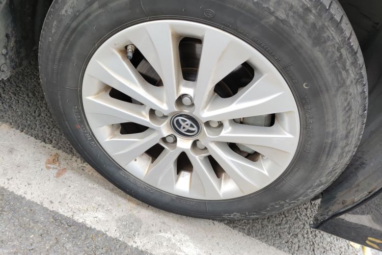 丰田 卡罗拉 2019款 1.2T S-CVT GL-i精英版车身外观10