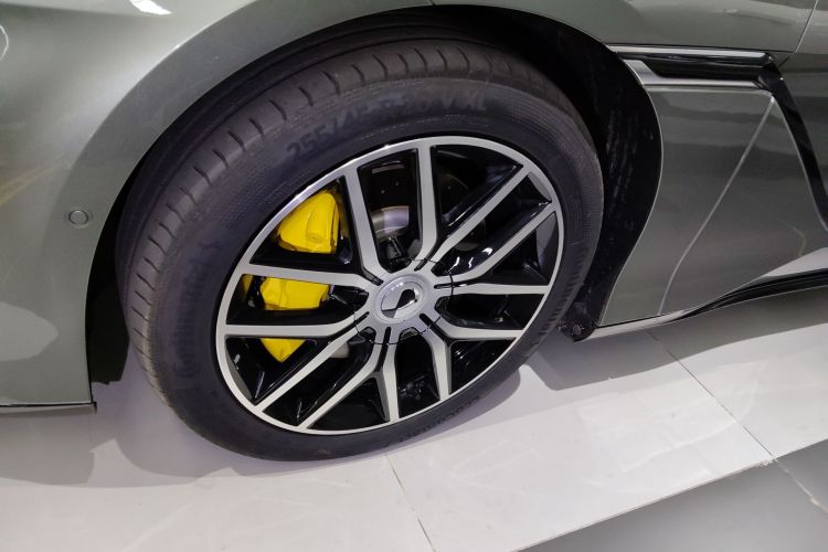 腾势Z9GT 2024款 1100四驱Pro版车身外观6007