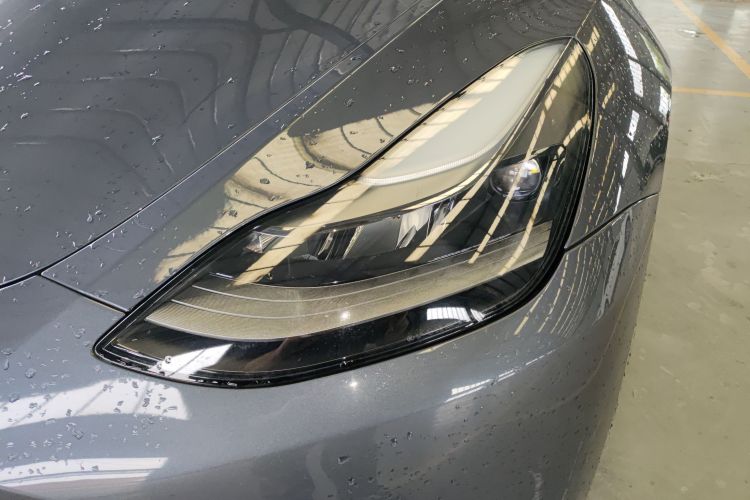 特斯拉 Model Y 2022款 后轮驱动版局部细节36