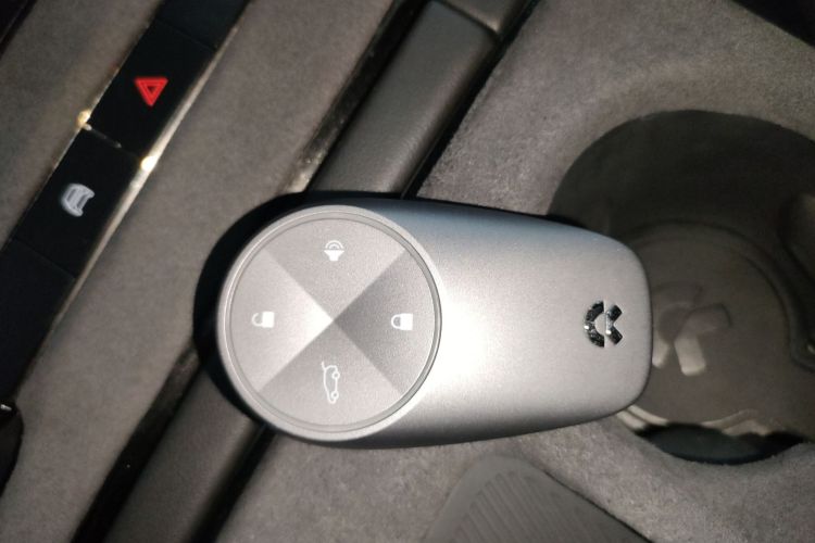 蔚来ES6 2020款 610KM 性能版中控内饰7001