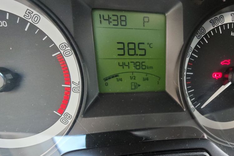 斯柯达 晶锐 2017款 1.4L 自动车享版中控内饰15