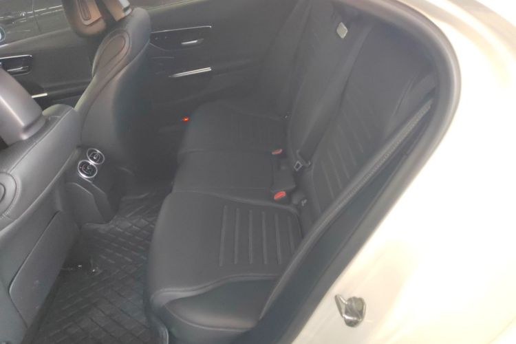 奔驰C级 2022款 C 200 L 运动版中控内饰21