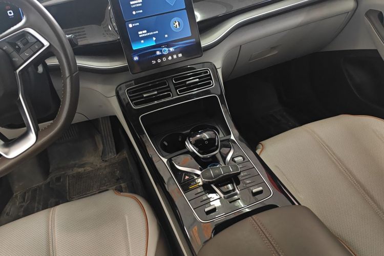 比亚迪 秦PLUS 2023款  冠军版 DM-i 120KM超越型中控内饰18