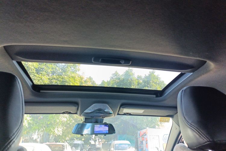 丰田 奕泽IZOA 2020款 2.0L 奕驰版中控内饰22