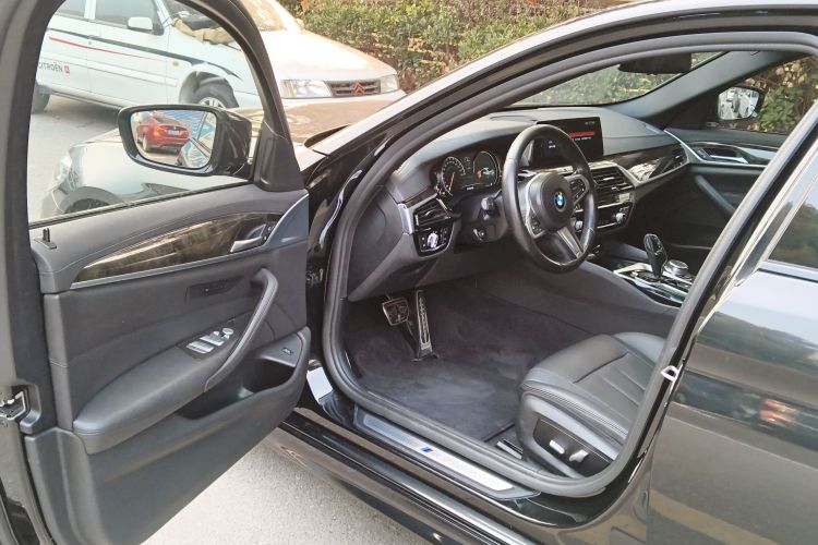 宝马5系 2018款 525Li M运动套装中控内饰20