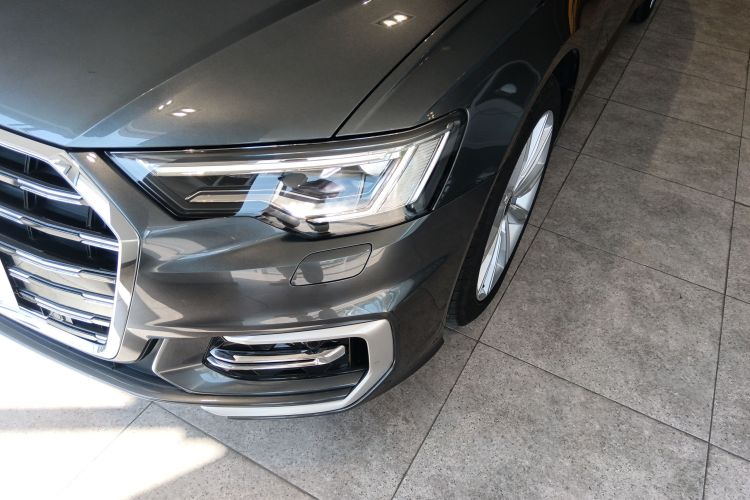 奥迪A6L 2024款 45 TFSI 臻选动感型车身外观36