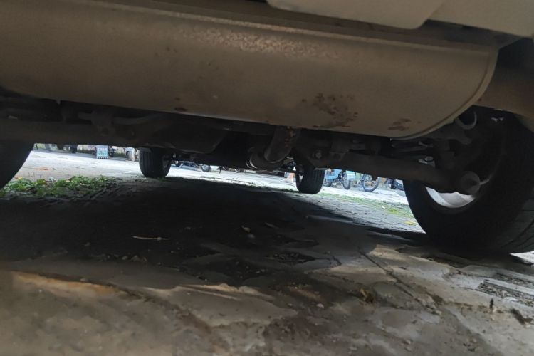 北京现代ix35 2012款 2.0L 自动两驱精英版GLS局部细节9009