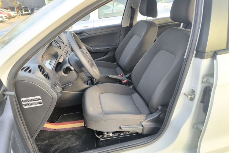 大众 捷达 2015款 1.4L 手动时尚型局部细节19