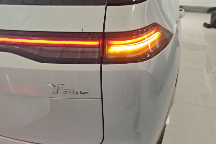 埃安 AION Y 2025款 Plus 510 智享版车身外观9