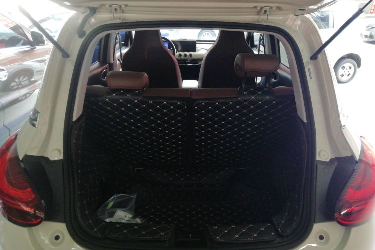 五菱汽车 五菱缤果 2023款 203km 舒享款局部细节23