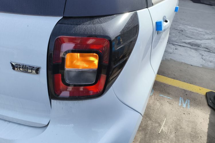 江淮钇为 钇为花仙子 2024款 挚爱版 301km Air车身外观9