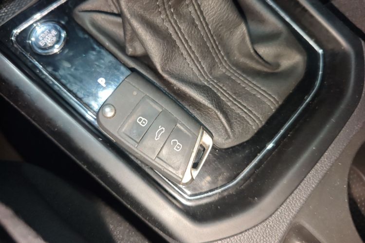 大众 2018款 途安L 280TSI DSG拓界版 7座 国V中控内饰11