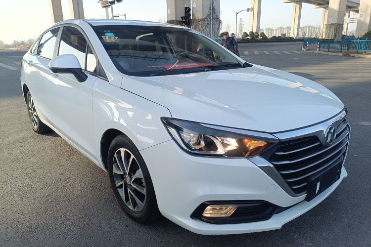 北京汽车 绅宝D50 2019款 1.5T CVT尊贵版 国VI车身外观3