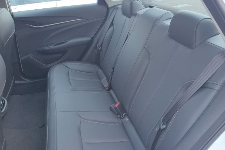 别克 英朗 2021款 改款 典范 1.5L 自动精英型中控内饰21