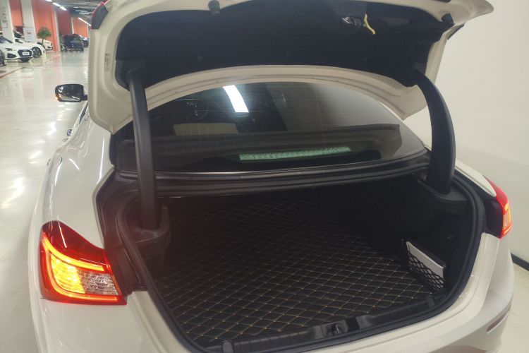 玛莎拉蒂 Ghibli 2014款 3.0T 标准版局部细节23