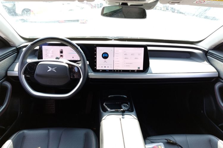 小鹏P7 2020款 586N中控内饰12