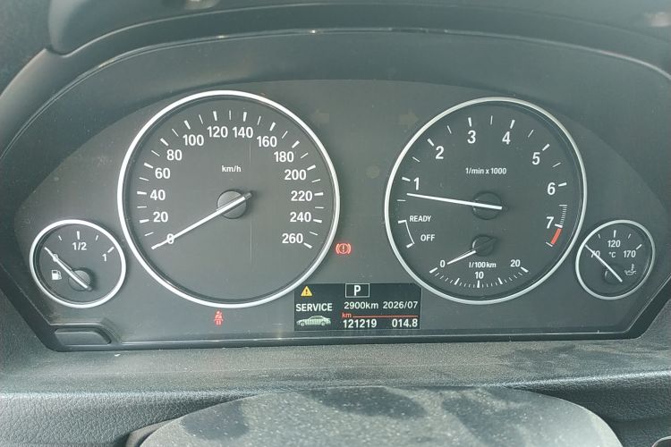 宝马3系 2016款 320Li 时尚型中控内饰14