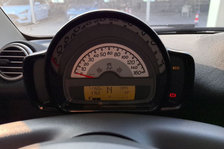 smart fortwo 2015款 1.0 MHD  舒适畅游版局部细节14