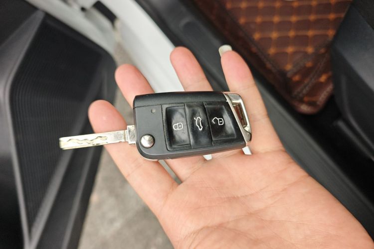 大众 朗逸 2023款 1.5L 自动得逸版中控内饰11