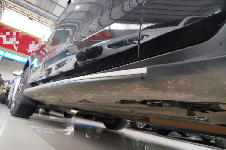 奔驰GLC 2021款 GLC 260 L 4MATIC 豪华型局部细节9001