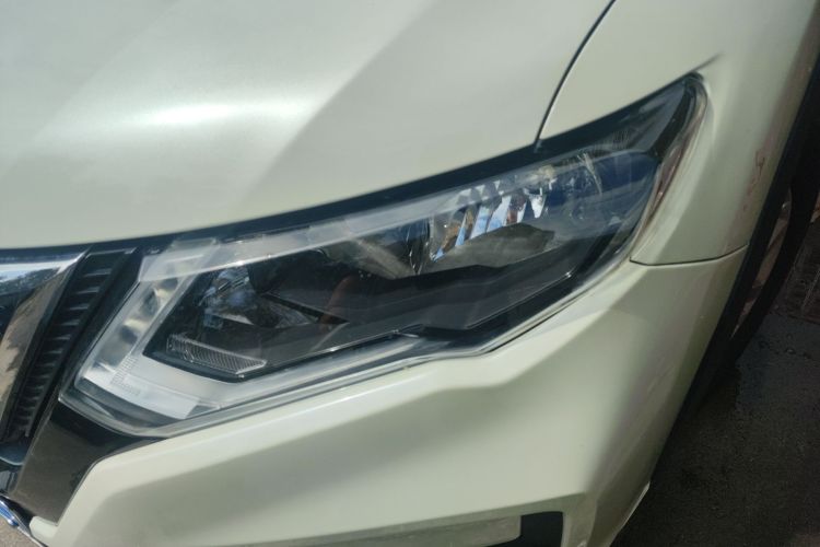 日产 奇骏 2019款 2.0L CVT智联舒适版 2WD车身外观36