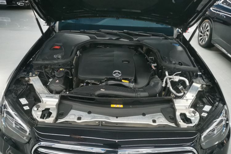 奔驰E级 2023款 E 260 L局部细节24