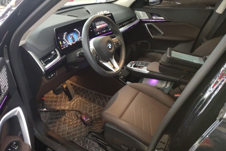 宝马X1 2023款 sDrive25Li X设计套装中控内饰20