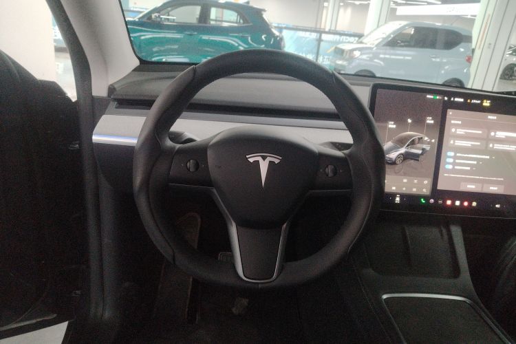 特斯拉 Model Y 2024款 后轮驱动版中控内饰13