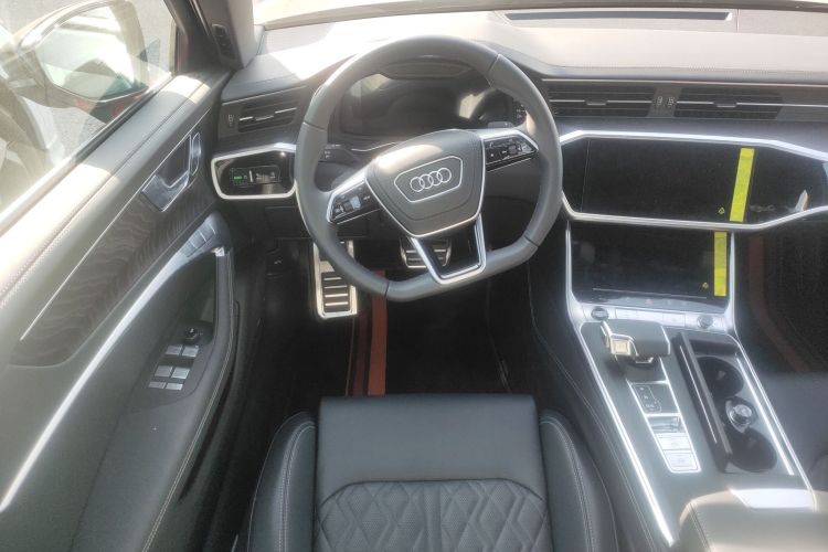 奥迪A6L 2025款 45 TFSI quattro 尊享动感型中控内饰13