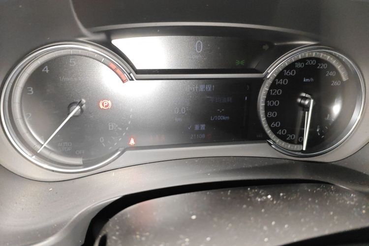 凯迪拉克XT4 2018款 28T 两驱领先型中控内饰15