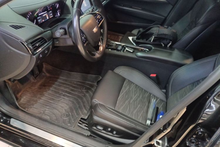 凯迪拉克ATS-L 2017款 28T 技术型中控内饰19