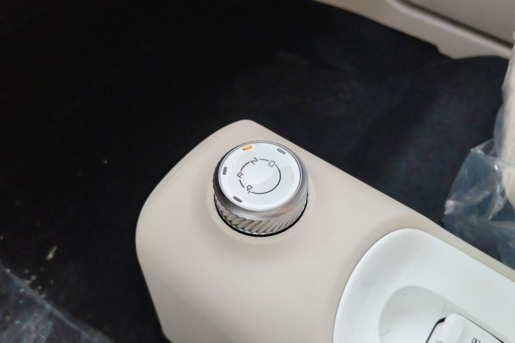 五菱汽车 宏光MINIEV 2024款 第三代 215km 青春版局部细节18