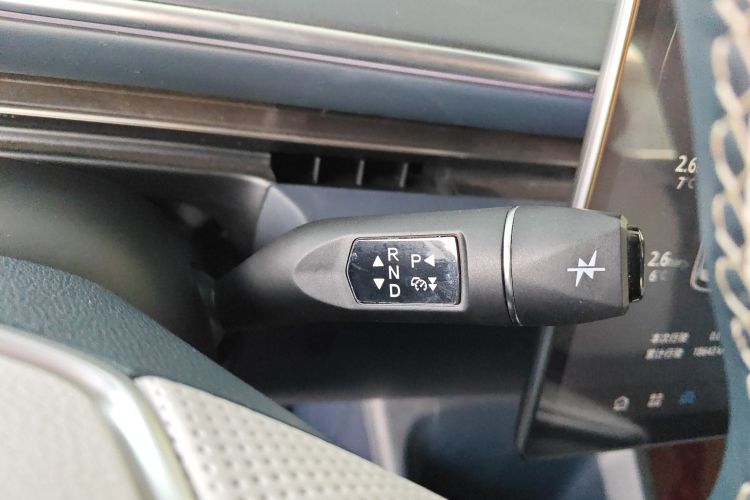 ARCFOX极狐 极狐 阿尔法T5(ARCFOX αT5) 2025款 630 神行版局部细节18